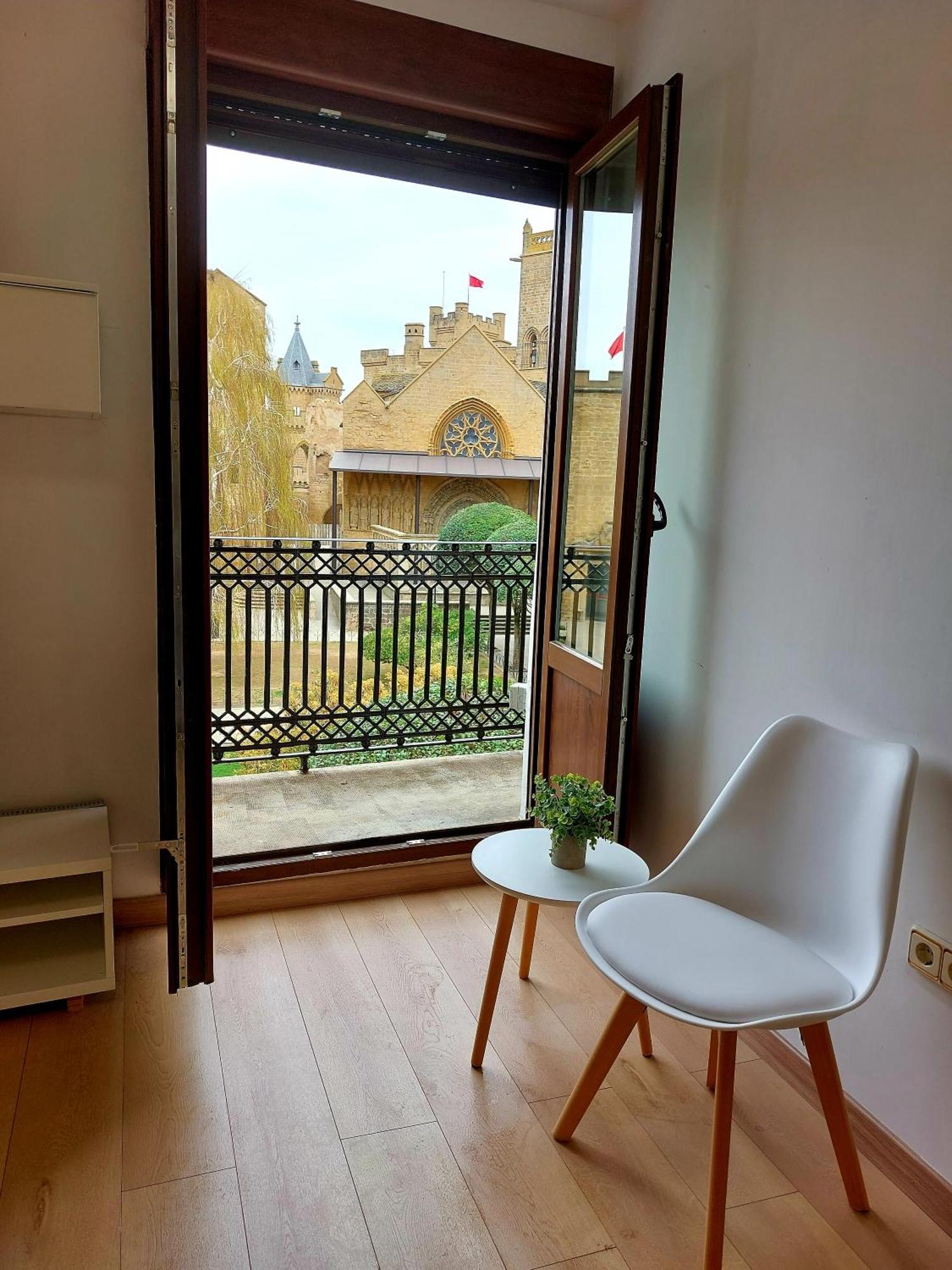 Apartamentos La Atalaya Olite Habitación foto